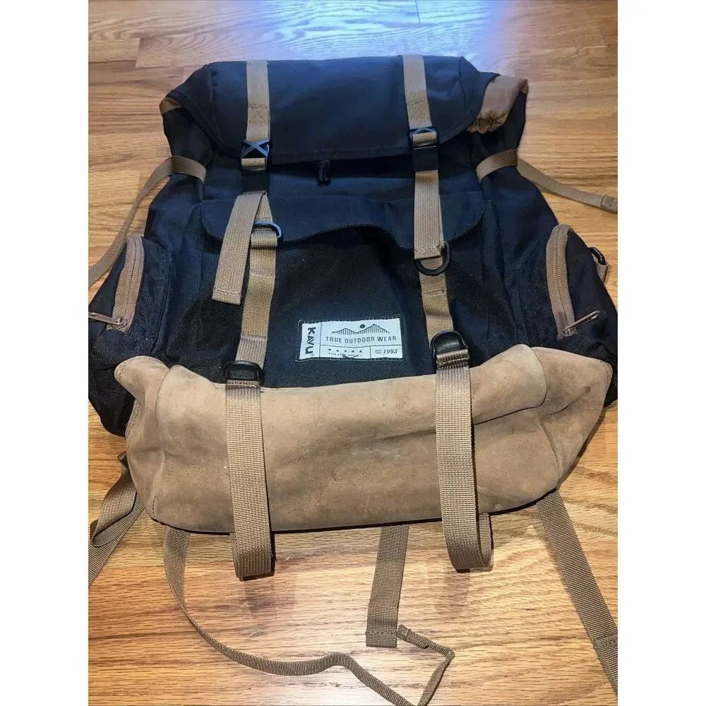 Kavu Camp Sherman 18 L Backpack Daypack Travel Bag Black